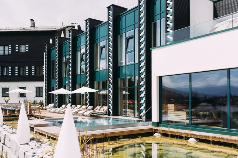 Aussenansicht des Alpin Resort Sacher in Seefeld