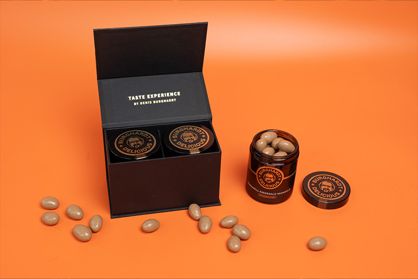 Burghardt Delicious Duo Box gefüllt mit zwei Premium Glasdosen mit Nüssen oder schokolierten Nüssen